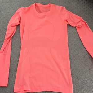 Lululemon swiftly tech